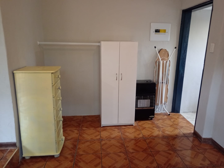 To Let 1 Bedroom Property for Rent in Marister Gauteng