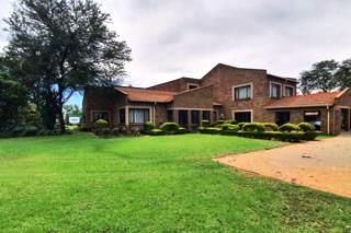 9 Bedroom Property for Sale in Heatherdale Gauteng