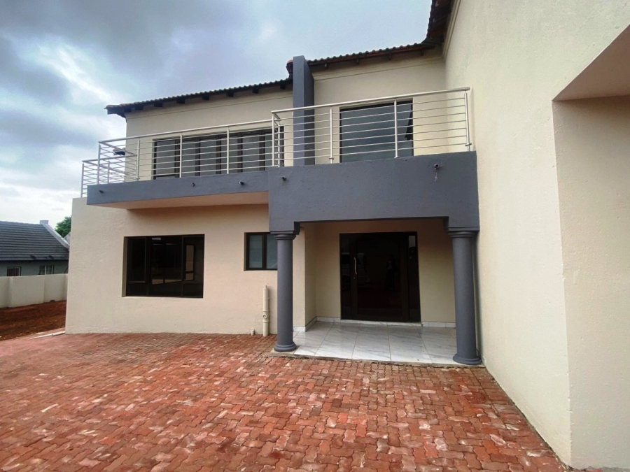 4 Bedroom Property for Sale in Amandasig Gauteng