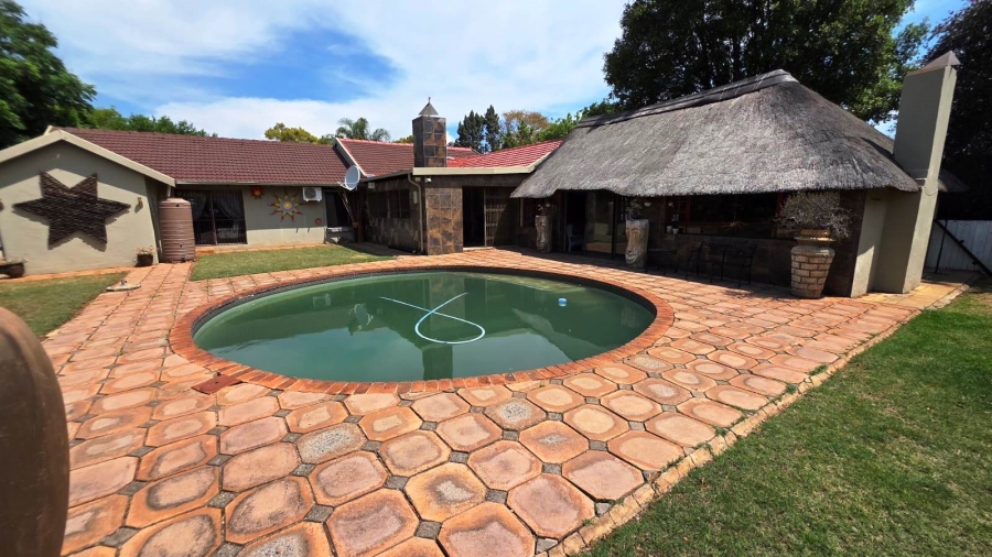 3 Bedroom Property for Sale in Doornpoort and surrounds Gauteng