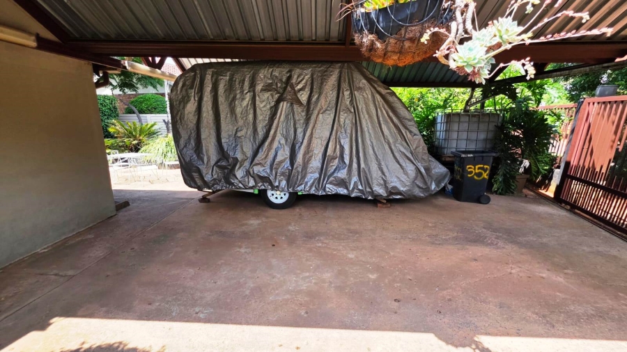 3 Bedroom Property for Sale in Doornpoort and surrounds Gauteng