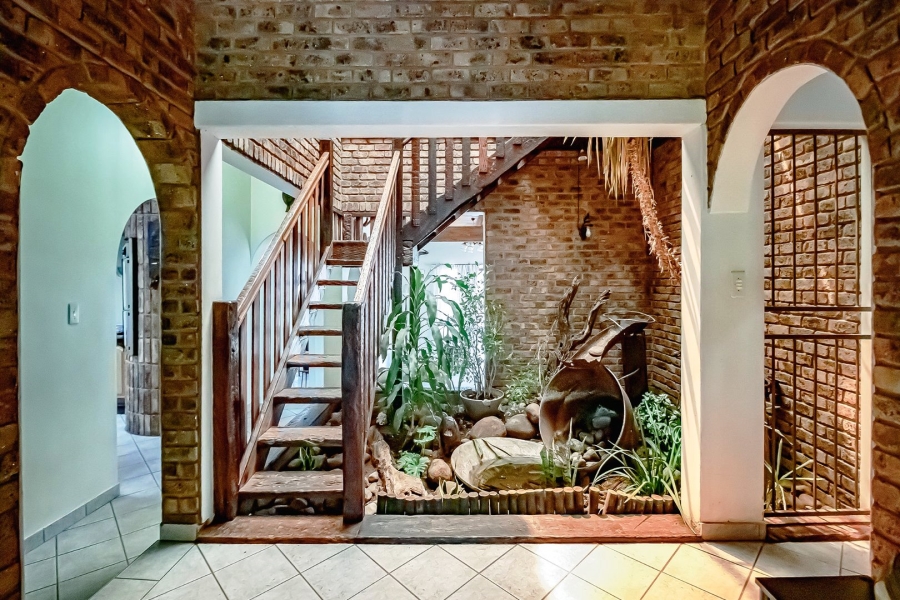 5 Bedroom Property for Sale in Wonderboom Gauteng