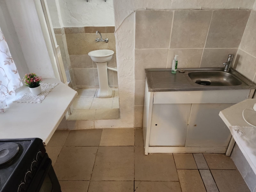 1 Bedroom Property for Sale in Kensington Gauteng