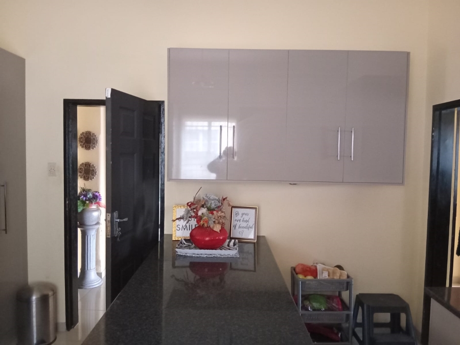 To Let 2 Bedroom Property for Rent in Geduld Gauteng