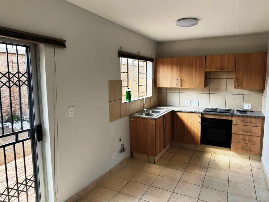 3 Bedroom Property for Sale in Annlin Gauteng