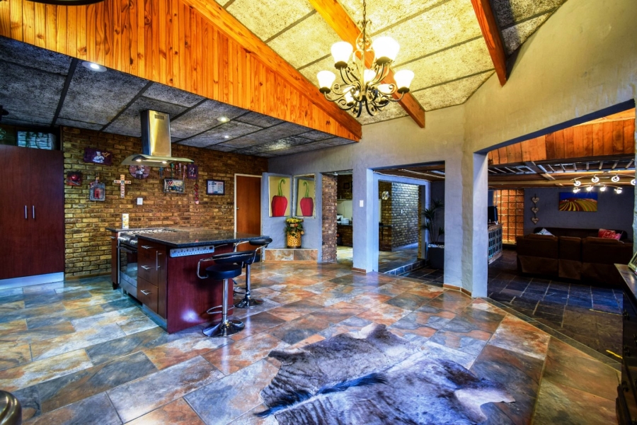 4 Bedroom Property for Sale in Theresa Park Gauteng