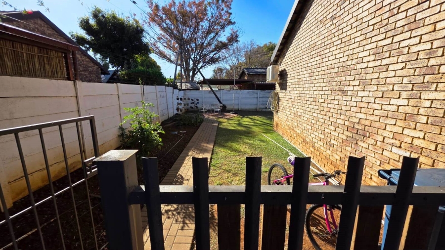 3 Bedroom Property for Sale in Doornpoort and surrounds Gauteng