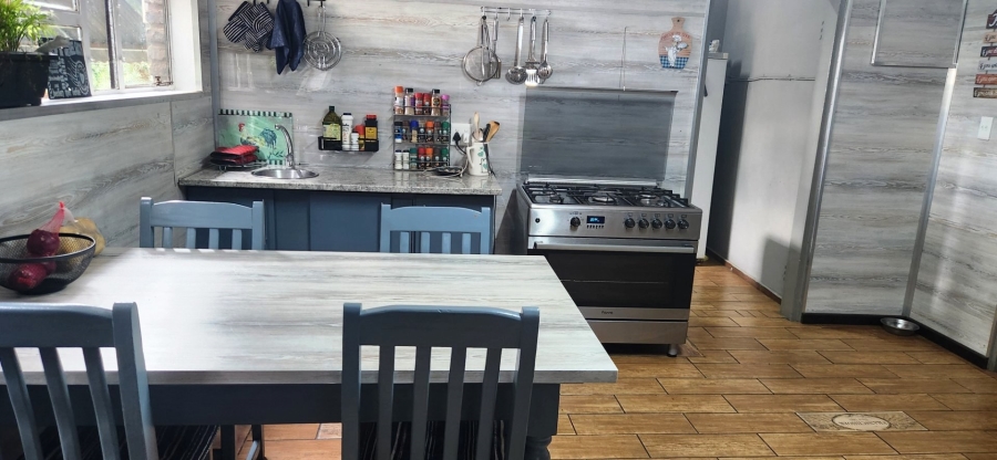 4 Bedroom Property for Sale in Downbern S H Gauteng