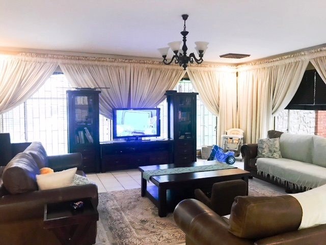 5 Bedroom Property for Sale in Wonderboom Gauteng