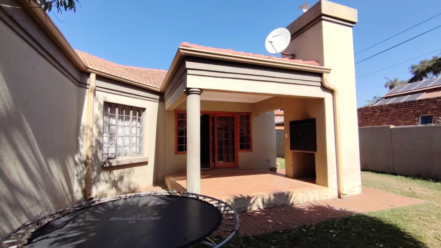 3 Bedroom Property for Sale in Montana Gauteng