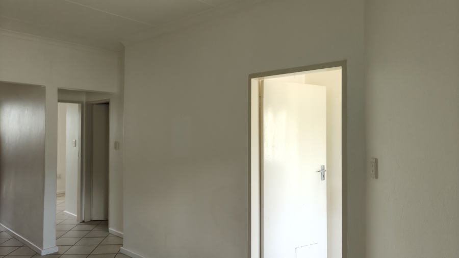 To Let 2 Bedroom Property for Rent in Annlin Gauteng