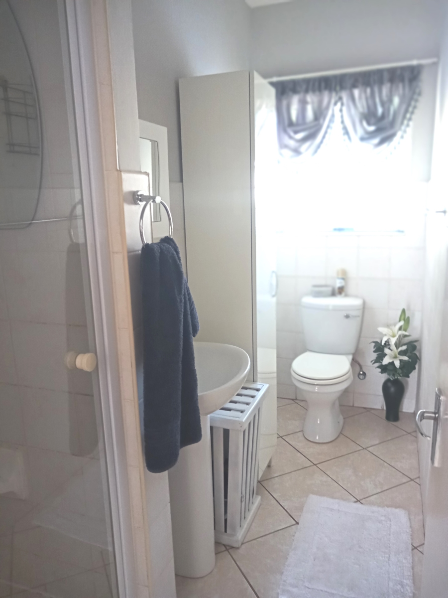To Let 2 Bedroom Property for Rent in Sinoville Gauteng