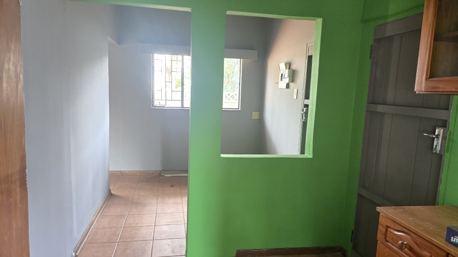 To Let 1 Bedroom Property for Rent in Sinoville Gauteng