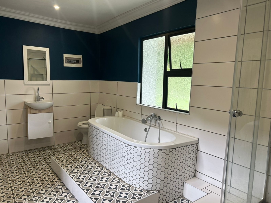 To Let 4 Bedroom Property for Rent in Chartwell Gauteng