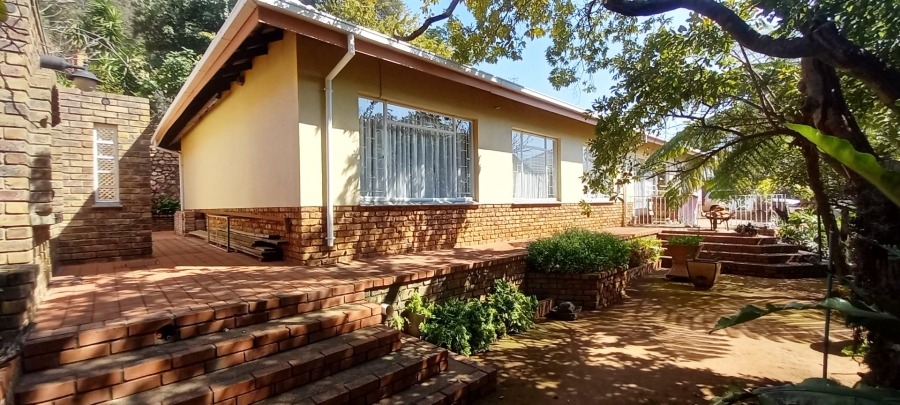 4 Bedroom Property for Sale in Magalieskruin Gauteng