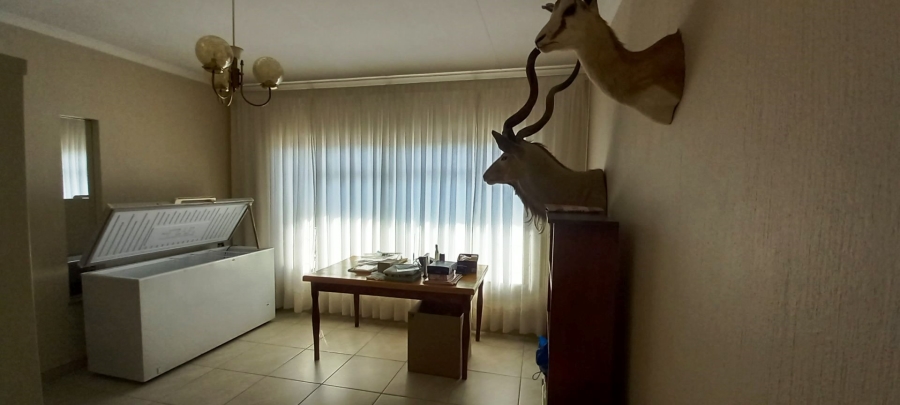 4 Bedroom Property for Sale in Magalieskruin Gauteng