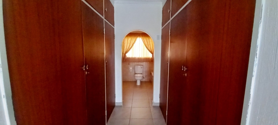 4 Bedroom Property for Sale in Magalieskruin Gauteng