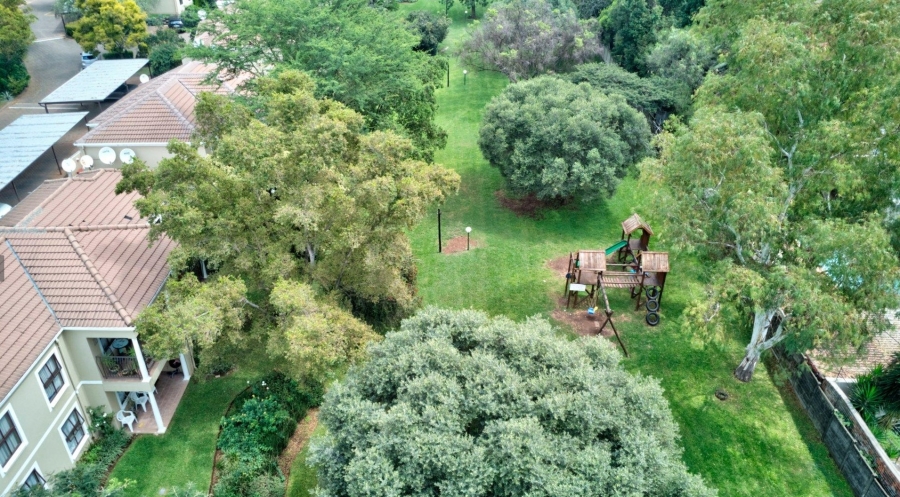 2 Bedroom Property for Sale in Robindale Gauteng