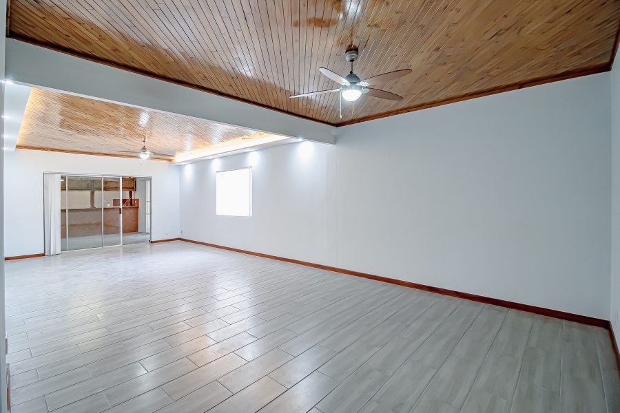 3 Bedroom Property for Sale in Annlin Gauteng