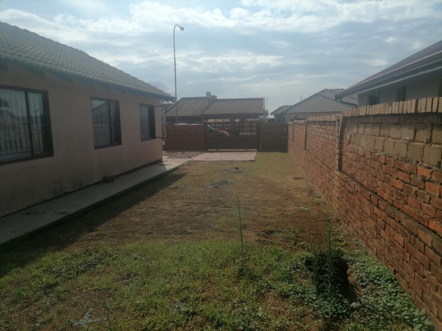 To Let 3 Bedroom Property for Rent in Mabopane Gauteng