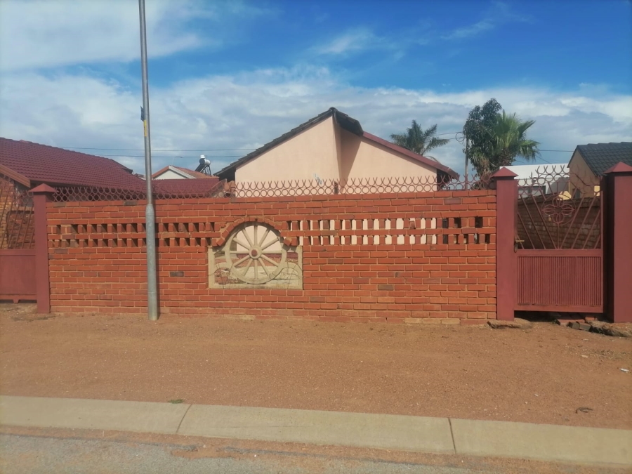 To Let 3 Bedroom Property for Rent in Mabopane Gauteng