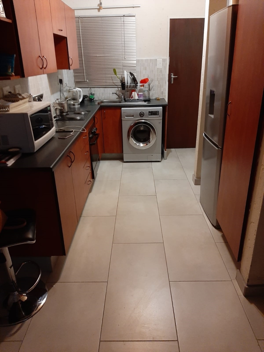 2 Bedroom Property for Sale in Vorna Valley Gauteng