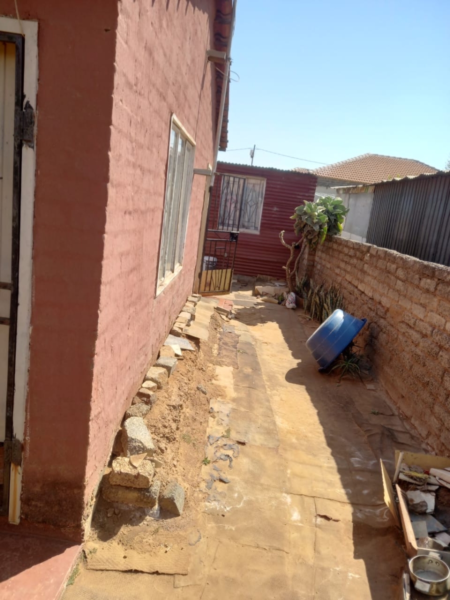 2 Bedroom Property for Sale in Soshanguve South Ext 3 Gauteng