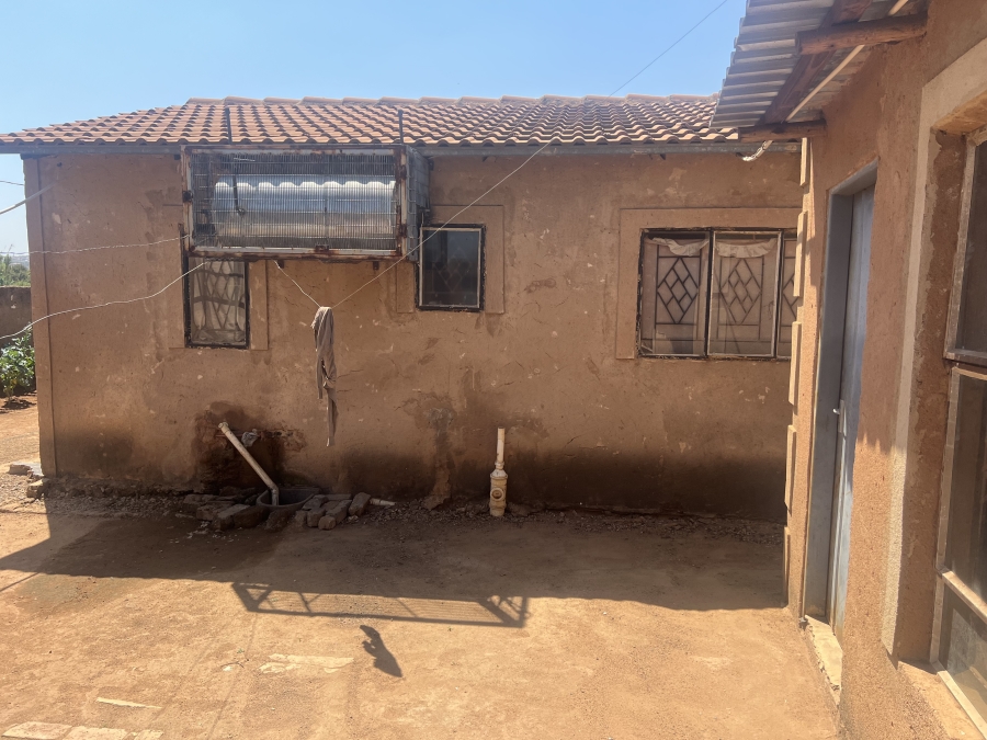 7 Bedroom Property for Sale in Soshanguve South Ext 9 Gauteng
