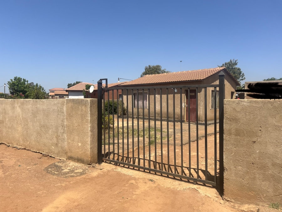7 Bedroom Property for Sale in Soshanguve South Ext 9 Gauteng