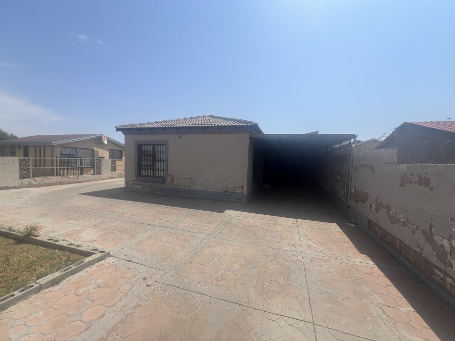2 Bedroom Property for Sale in Soshanguve L Gauteng