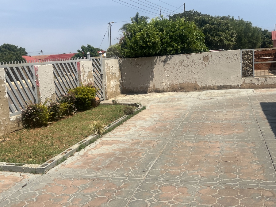 2 Bedroom Property for Sale in Soshanguve L Gauteng