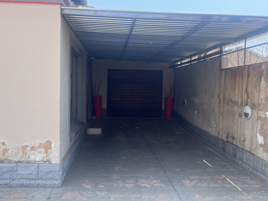 2 Bedroom Property for Sale in Soshanguve L Gauteng