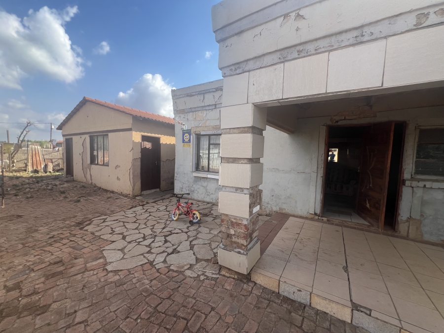 2 Bedroom Property for Sale in Soshanguve South Gauteng