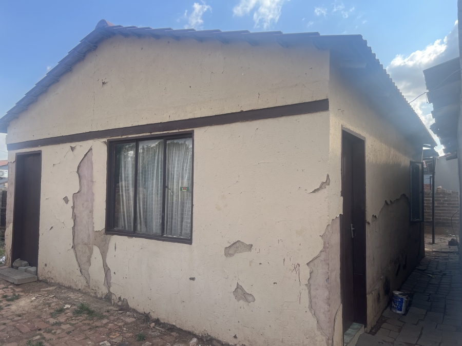 2 Bedroom Property for Sale in Soshanguve South Gauteng