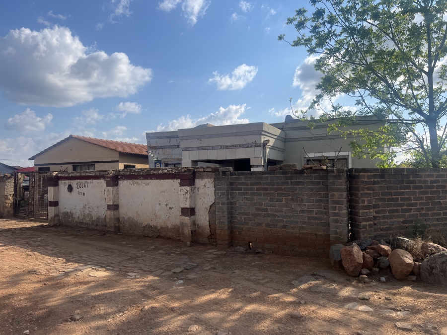 2 Bedroom Property for Sale in Soshanguve South Gauteng