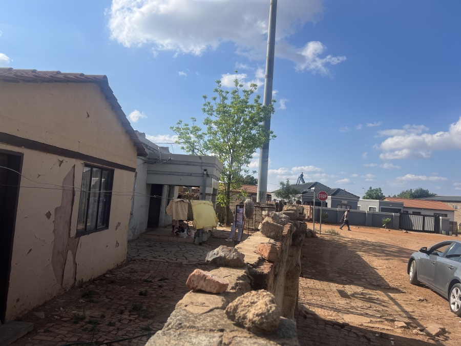 2 Bedroom Property for Sale in Soshanguve South Gauteng