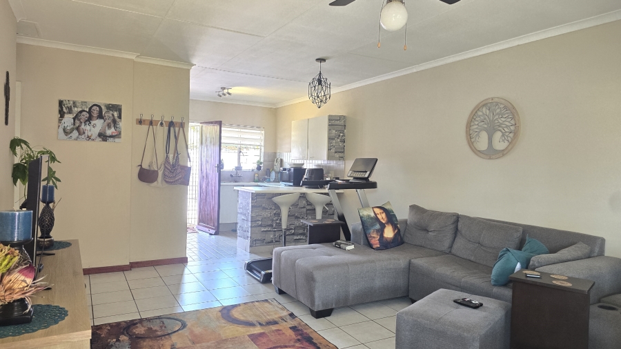 2 Bedroom Property for Sale in Annlin Gauteng
