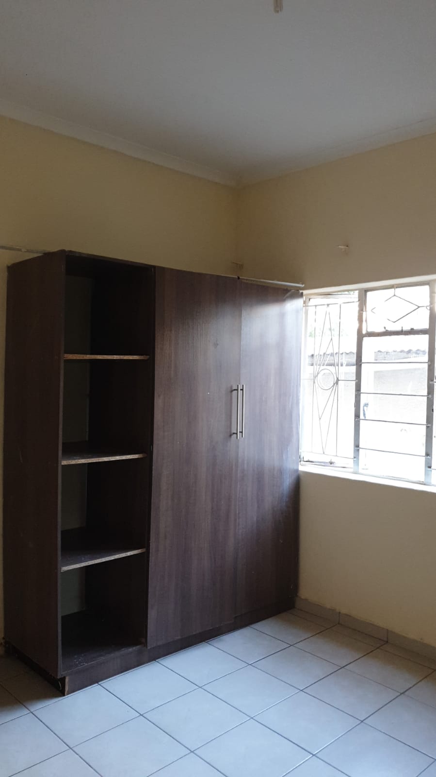 Room for rent in Bezuidenhout Valley Gauteng. Listed by PropertyCentral