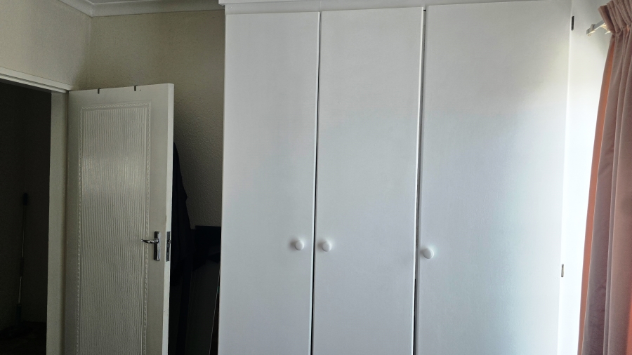 3 Bedroom Property for Sale in Annlin Gauteng