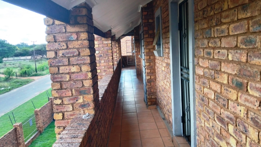 2 Bedroom Property for Sale in Clarina Gauteng