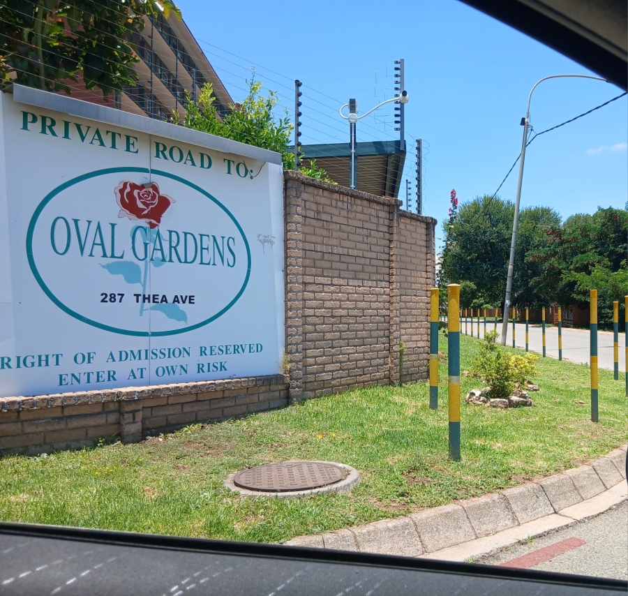 1 Bedroom Property for Sale in Die Hoewes Gauteng