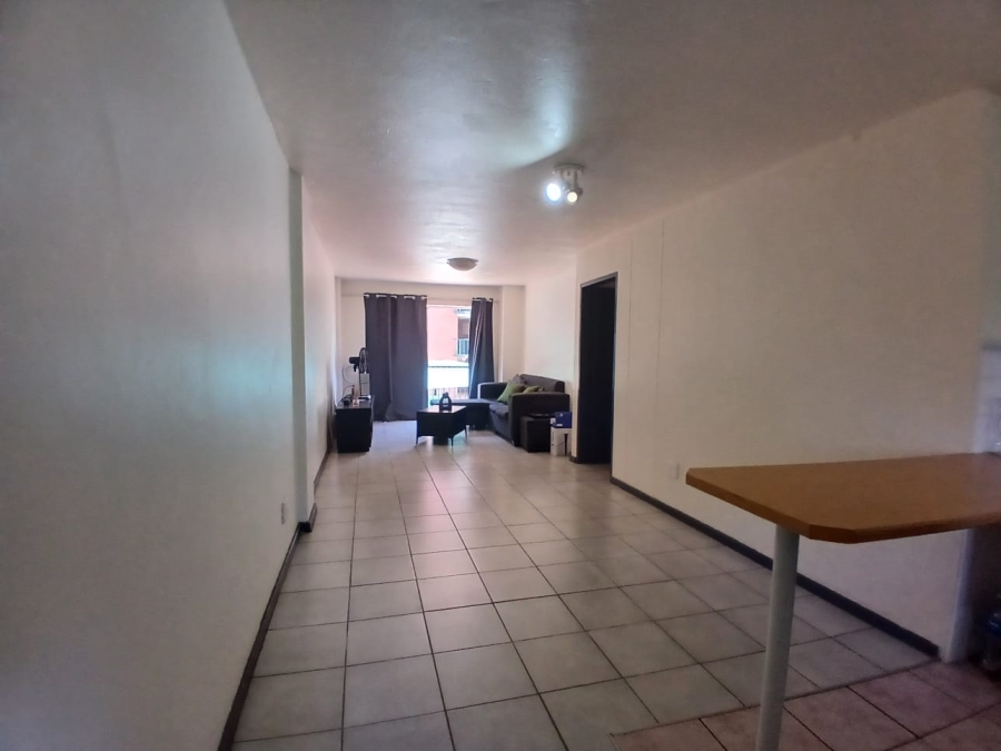 1 Bedroom Property for Sale in Die Hoewes Gauteng