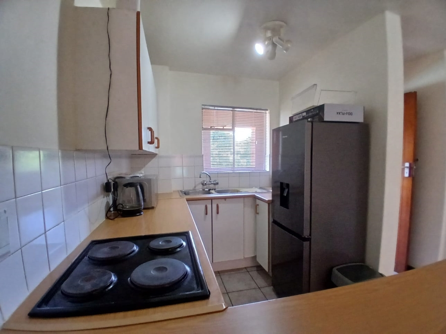 1 Bedroom Property for Sale in Die Hoewes Gauteng