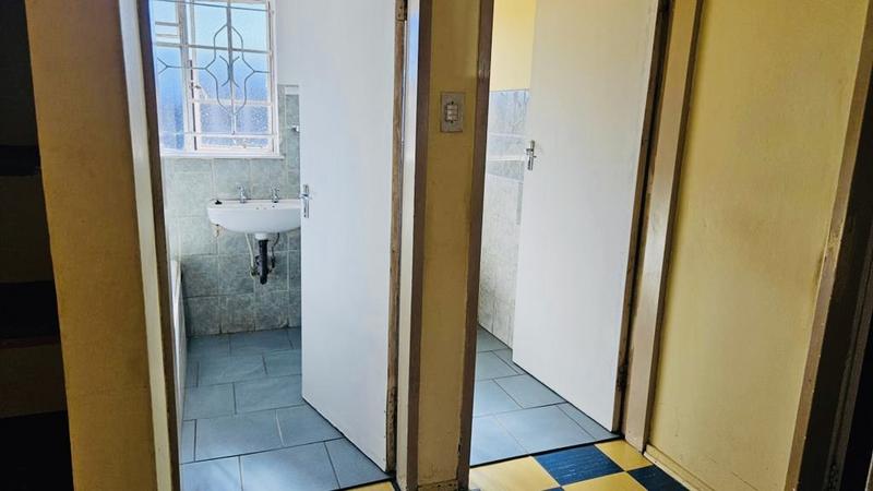 3 Bedroom Property for Sale in Newclare Gauteng