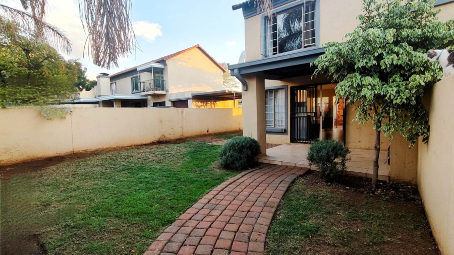 2 Bedroom Property for Sale in Annlin Gauteng