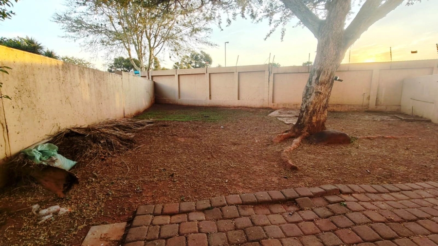2 Bedroom Property for Sale in Annlin Gauteng