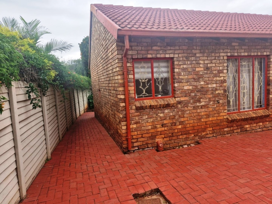 3 Bedroom Property for Sale in Chantelle Gauteng