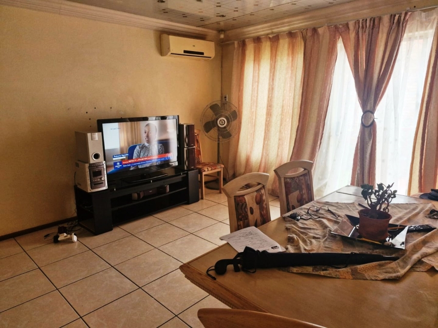 3 Bedroom Property for Sale in Chantelle Gauteng