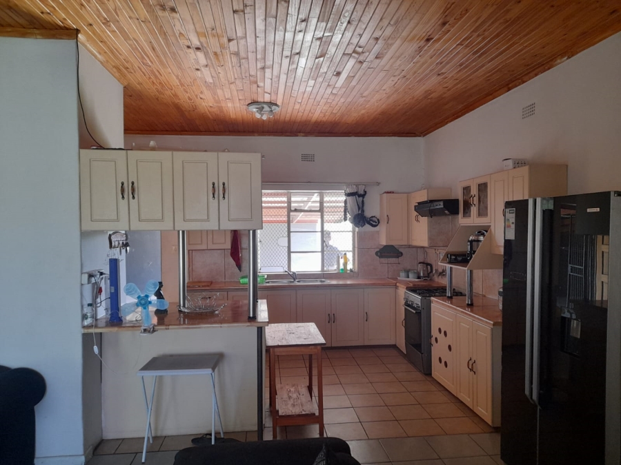 To Let 3 Bedroom Property for Rent in Dunnottar Gauteng