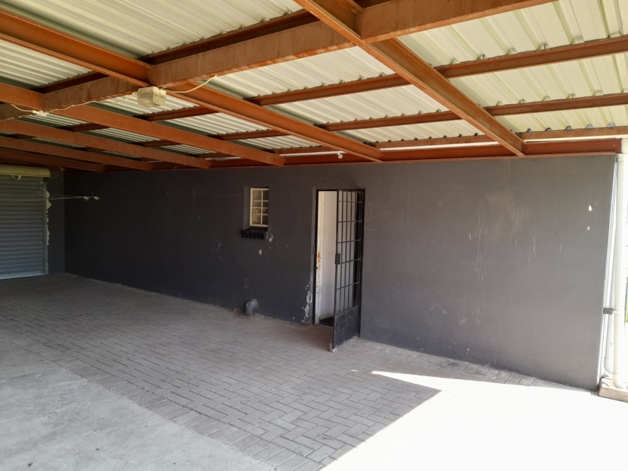 To Let 3 Bedroom Property for Rent in Dunnottar Gauteng